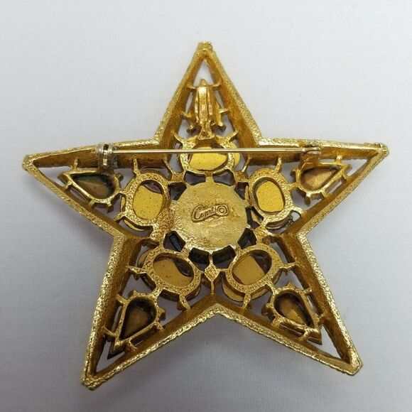 Vintage Capri Red Cabochon Rhinestone Five Pointed Star Brooch, Gold Tone - Picture 4 of 9